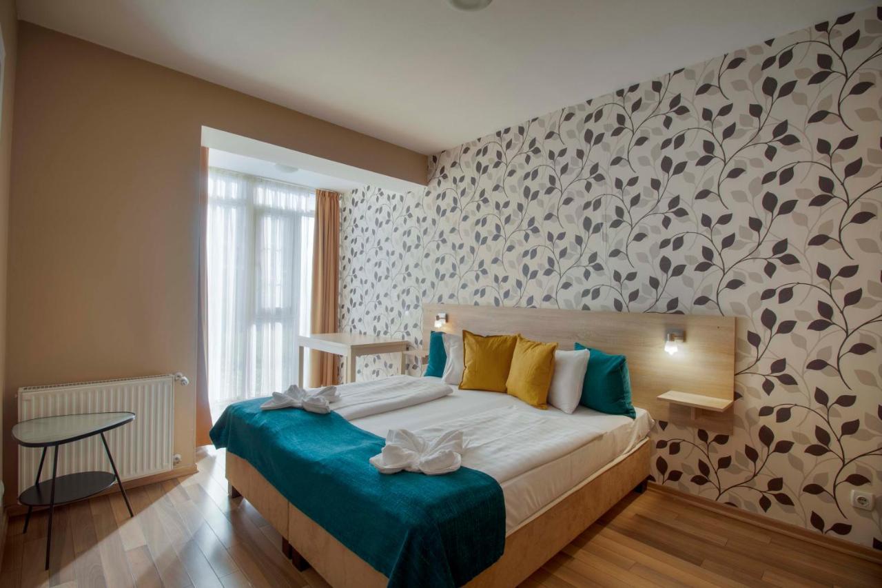 Star Apartments With Free Parking — Photos 2
